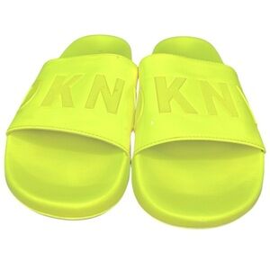 DKNY ZINNA NEON VOLT YELLOW FOAM SLIDES, WOMENS SIZE 8